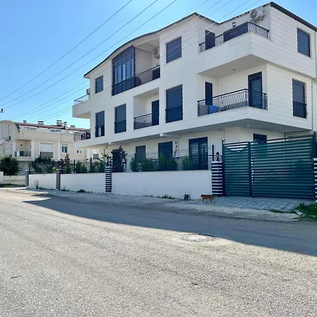 A Flat With Two Close The Lara Beaches D10
